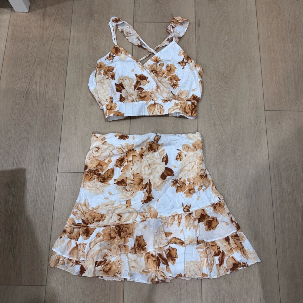 Express Floral Top in Cream and Orange